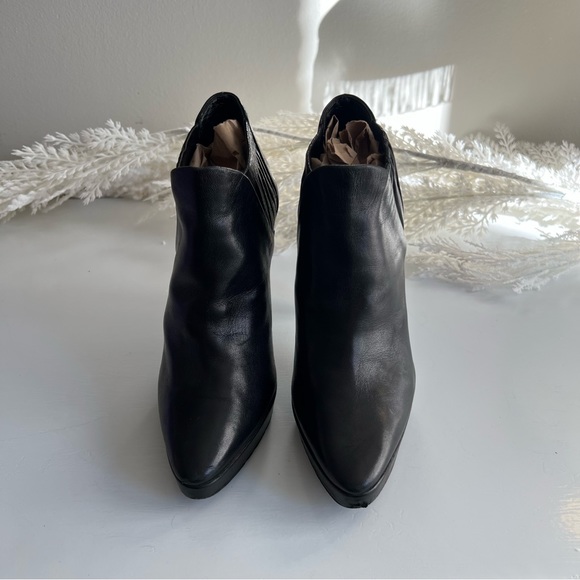 PRADA WOMENS PLATFORM ANKLE BOOTS - SIZE 36 (US Sz 5.5) - Picture 3 of 10